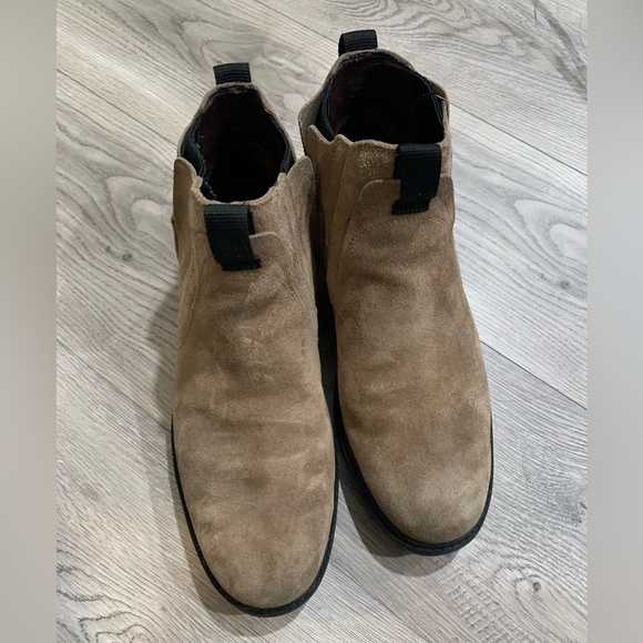 TIMBERLAND Chelsea boots - size 9 - Picture 2 of 5